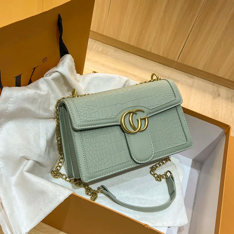 2025 New Designer Bag - Fashion Lightweight Trendy Embossed Chain Bag,