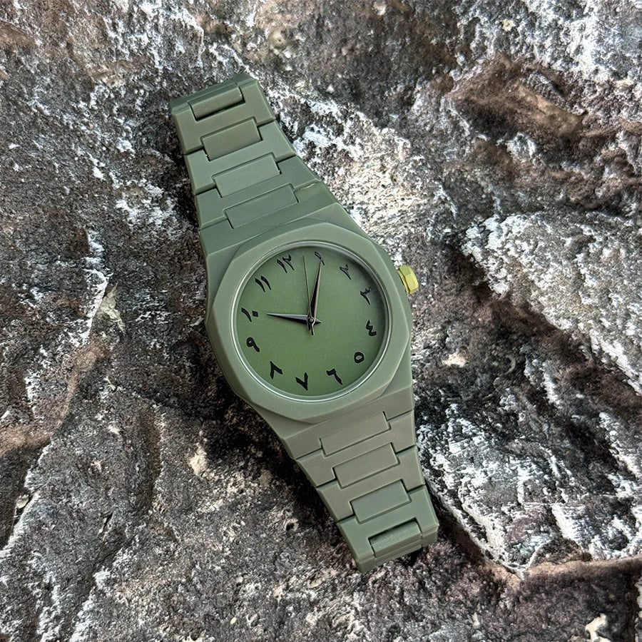 Hot sales in the Middle East high-end plastic men's watch with Arabic numerals neutral casual simple quartz watch