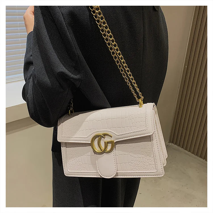2025 New Designer Bag - Fashion Lightweight Trendy Embossed Chain Bag,