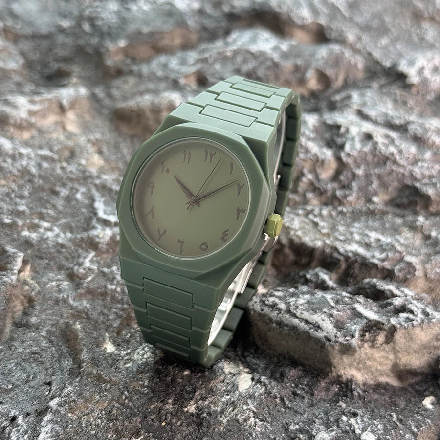 Hot sales in the Middle East high-end plastic men's watch with Arabic numerals neutral casual simple quartz watch