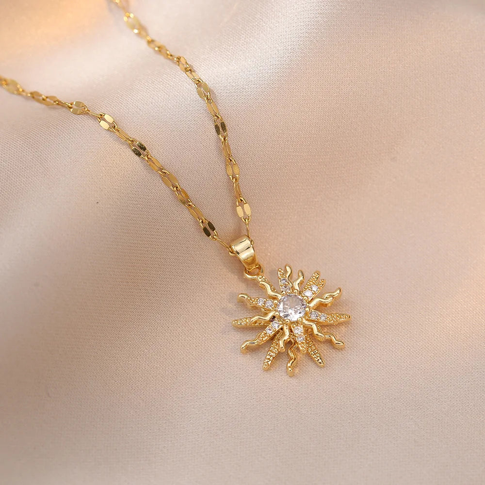 Light Luxury Spin Zircon Flower Pendant Necklace for Women Gold Color Quality High Sense Chain Necklaces Party Jewelry Gifts