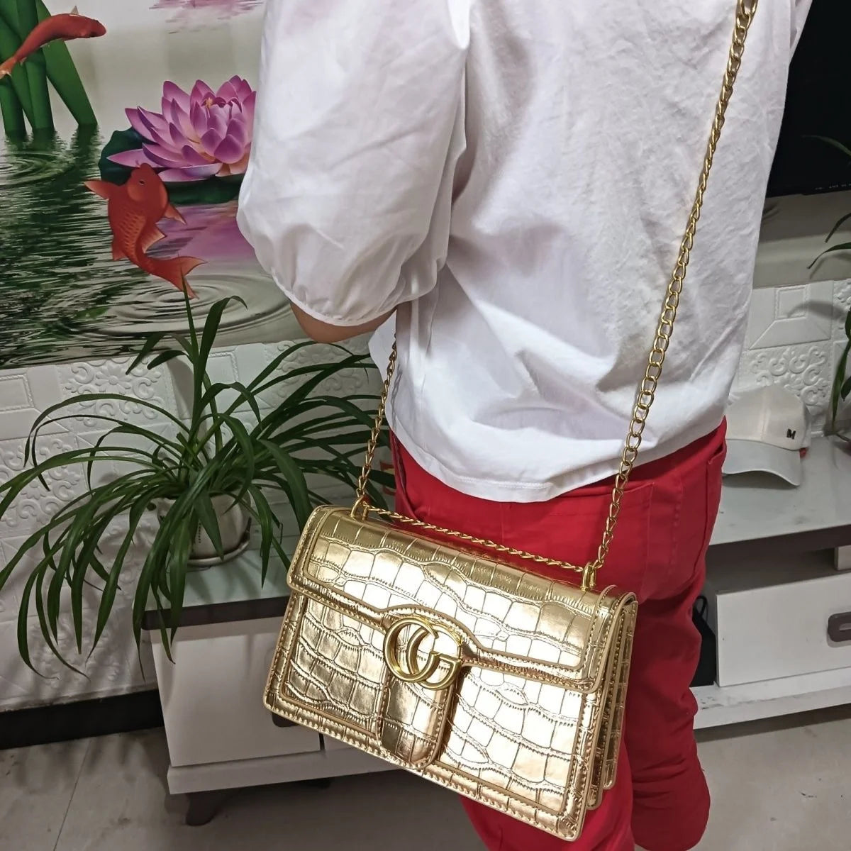 2025 New Designer Bag - Fashion Lightweight Trendy Embossed Chain Bag,