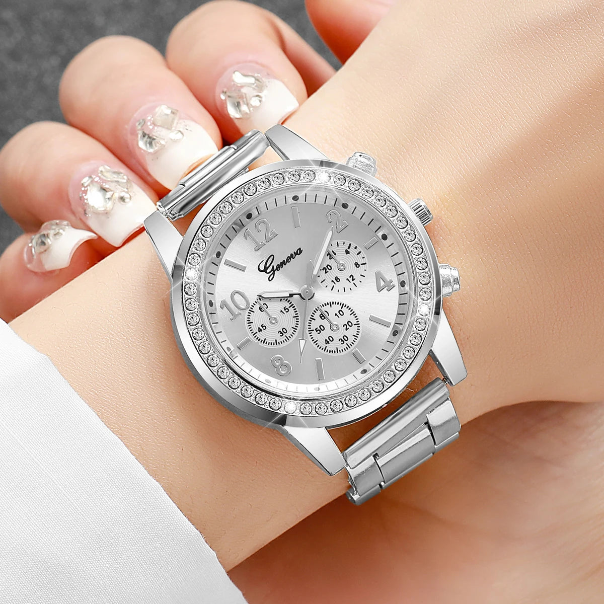 Fashion Rhinestone Women Watches Ladies Alloy Band Arabic Dial Analog Quartz Wrist Watches(Without Box)
