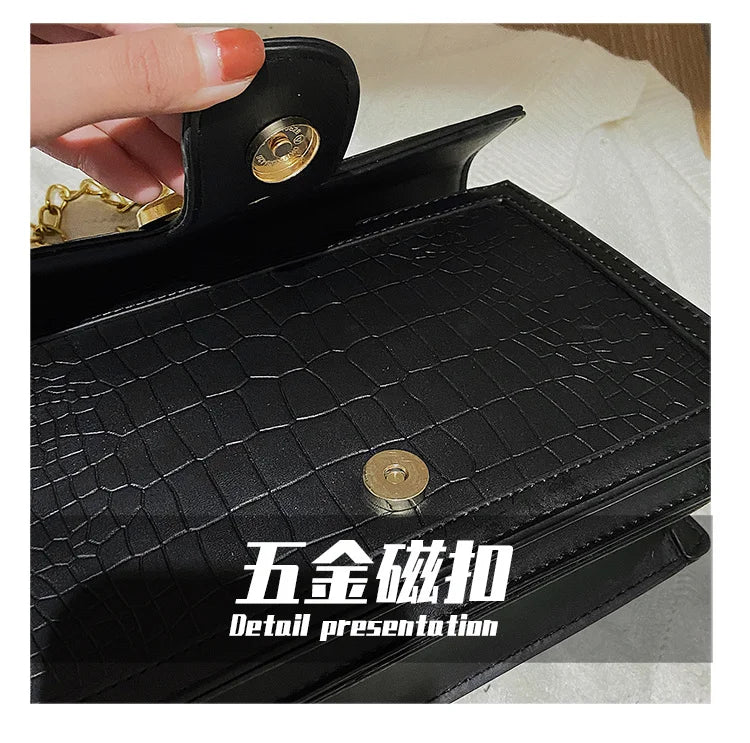 2025 New Designer Bag - Fashion Lightweight Trendy Embossed Chain Bag,