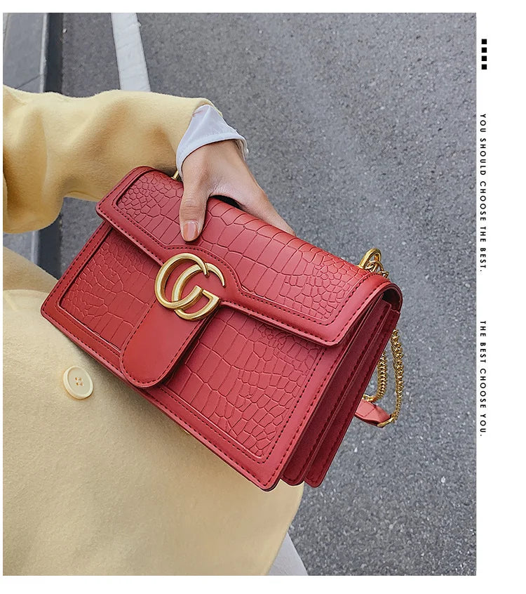 2025 New Designer Bag - Fashion Lightweight Trendy Embossed Chain Bag,