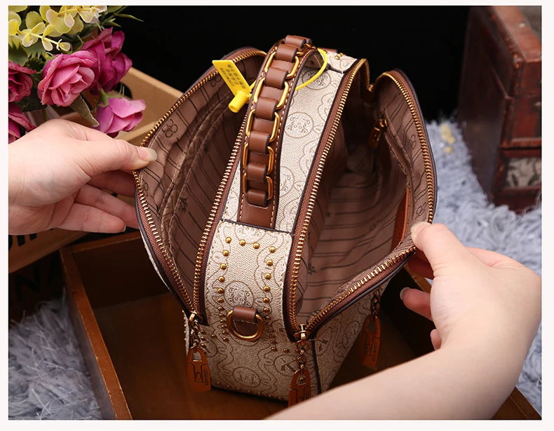 Light luxury brand women's handbag 2025 new autumn and winter fashion retro designer