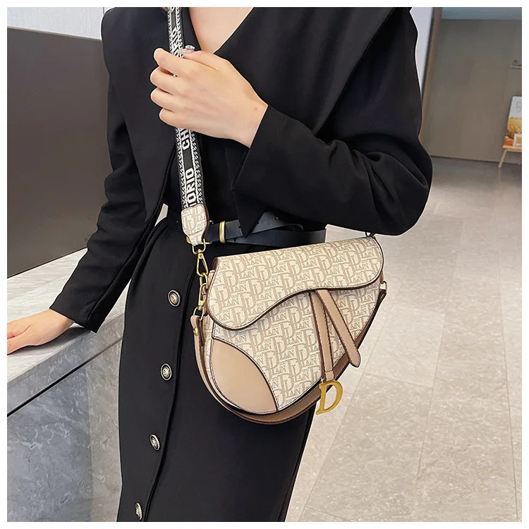 ‌Exclusive Saddle Crossbody Bag for Women -