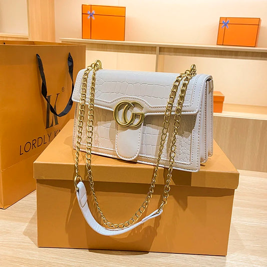 2025 New Designer Bag - Fashion Lightweight Trendy Embossed Chain Bag,