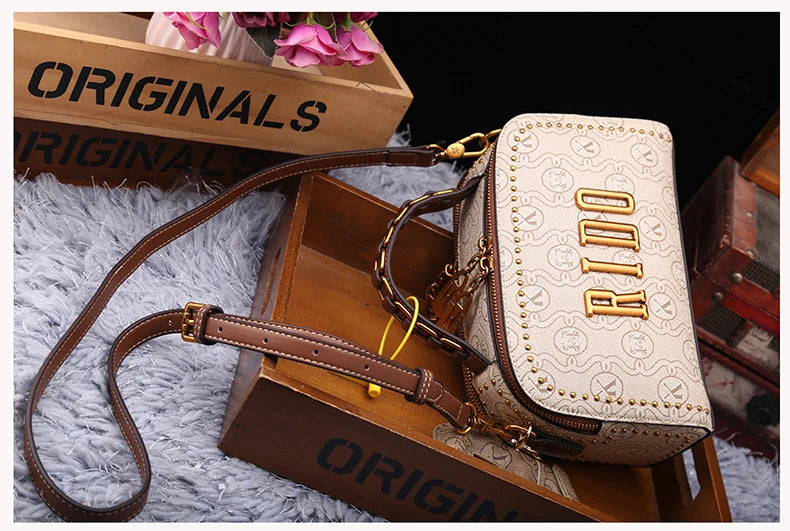 Light luxury brand women's handbag 2025 new autumn and winter fashion retro designer