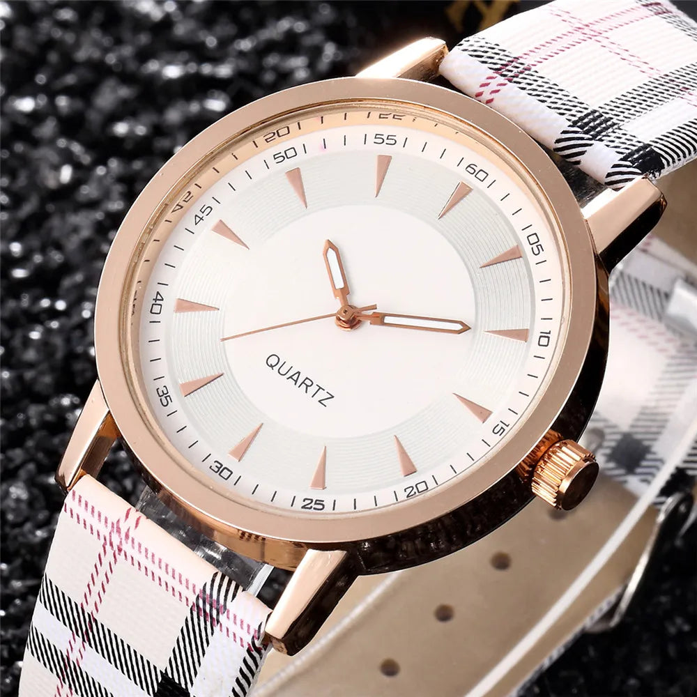 New Fashion Women Watch Simple Vintage Plaid Leather