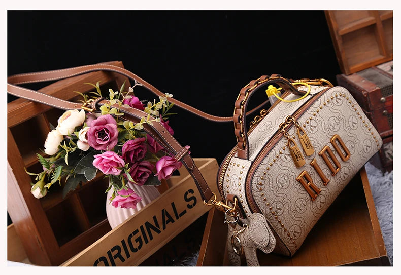 Light luxury brand women's handbag 2025 new autumn and winter fashion retro designer