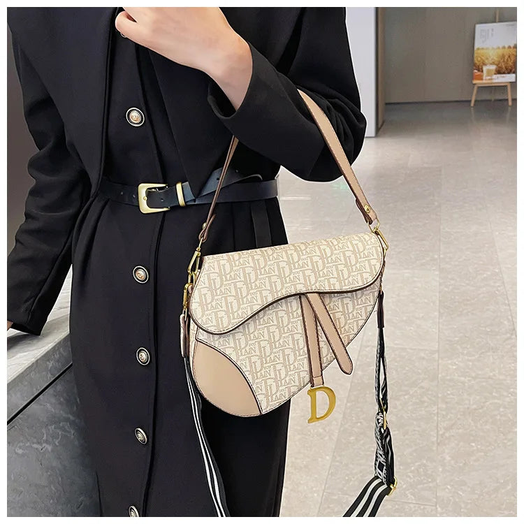 ‌Exclusive Saddle Crossbody Bag for Women -