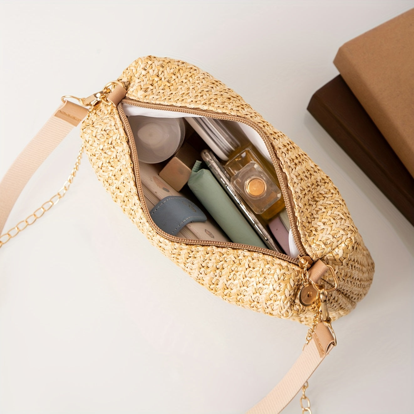 Stylish Woven Shoulder Bag - Crossbody Bags with Chain Strap